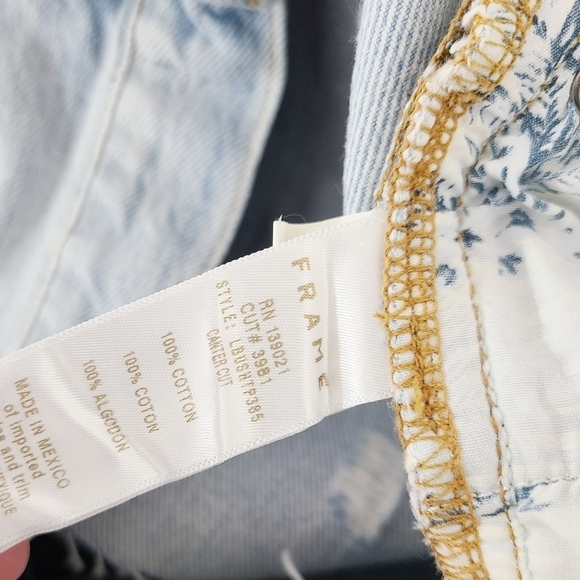 FRAME Le Beau Shorts Canter Cut distressed NEW - Picture 6 of 6